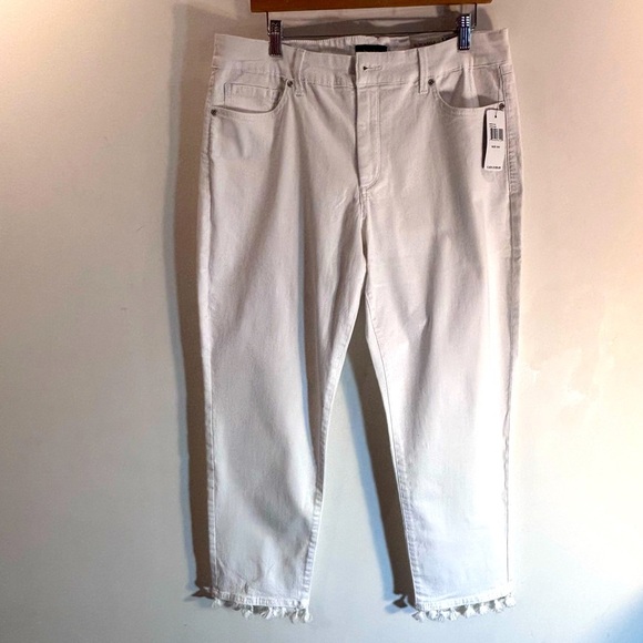 NYDJ Sz 14 Sheri White Ankle Jeans Tiny Tassels at the Hem Line NEW WITH TAG - Picture 2 of 16